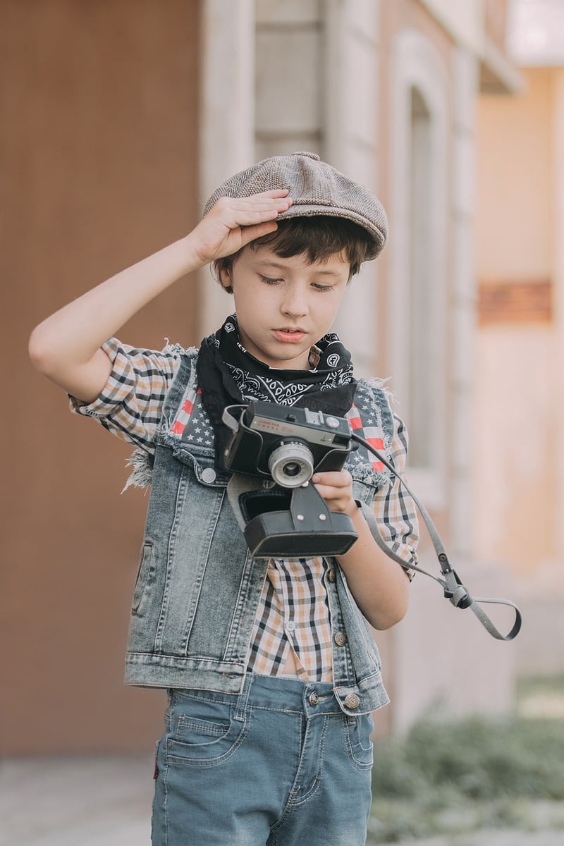 Children Crafting